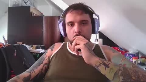 Snapshot of _smiley_bear27 chatting on 10.06.25 _smiley_bear27 online show from 10.06.25