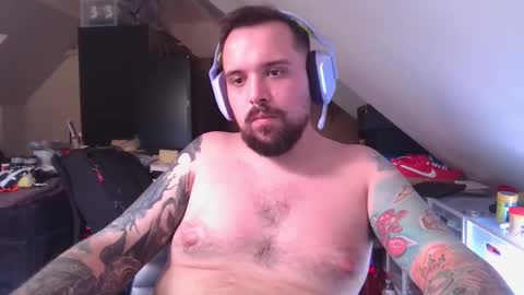 Snapshot of _smiley_bear27 chatting on 10.09.25 _smiley_bear27 online show from 10.09.25