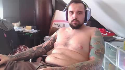 Snapshot of _smiley_bear27 chatting on 10.11.25 _smiley_bear27 online show from 10.11.25