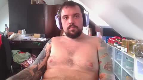 Snapshot of _smiley_bear27 chatting on 11.14.25 _smiley_bear27 online show from 11.14.25