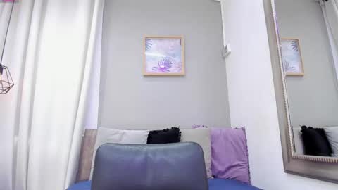    640  200   online show from 09.27.25