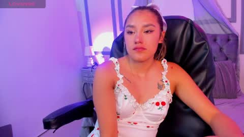 Sophie  online show from 04.15.26