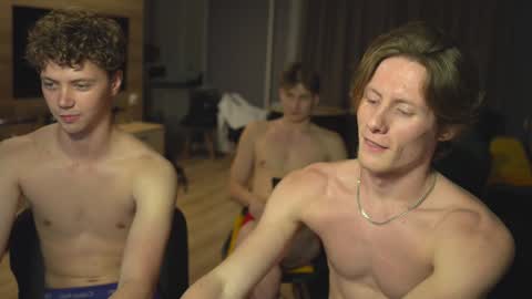 OLIVERpvt is open online show from 01.12.25