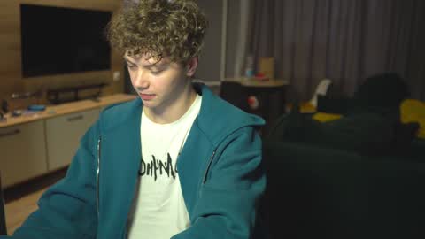 OLIVERpvt is open online show from 01.29.25