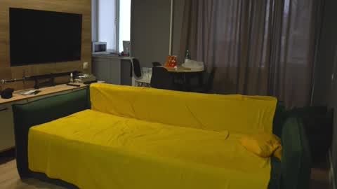 OLIVERpvt is open online show from 10.23.25