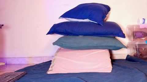 susy online show from 10.26.25