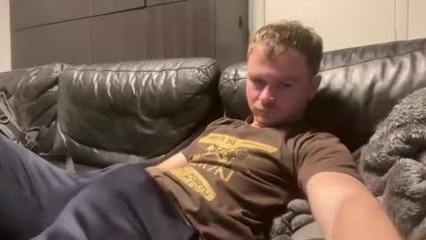 Snapshot of _stevie___ chatting on 11.21.25 _stevie___ online show from 11.21.25