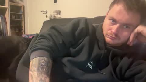 Snapshot of _stevie___ chatting on 11.28.25 _stevie___ online show from 11.28.25