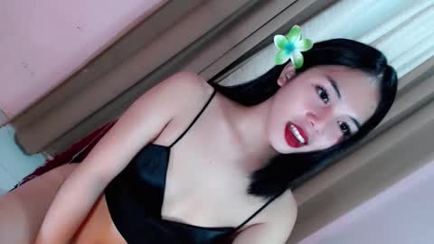 Eilachloe online show from 03.17.26