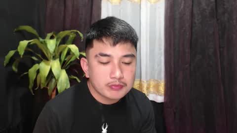 _superhotlatino_ online show from 04.23.26