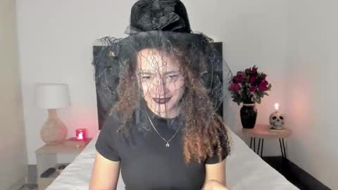 Sussi online show from 10.17.25