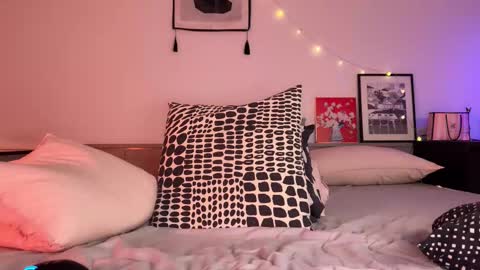 Ann online show from 11.04.25