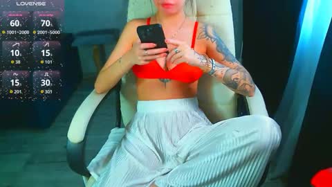 Snapshot of _sweet_ruby_ chatting on 02.06.26 Milana welcome to my world online show from 02.06.26