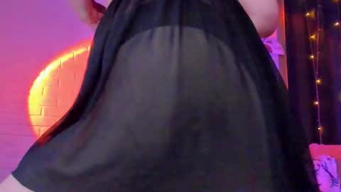 _sweetiemary_ online show from 12.03.25