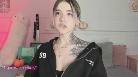 _tammarra_ online show from 10.21.25