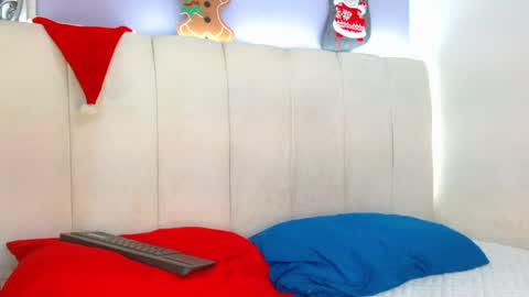 Snapshot of _tarek_ chatting on 11.26.25 _tarek_ online show from 11.26.25