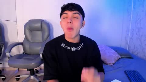 Snapshot of _taylorblack chatting on 02.14.26 _taylorblack online show from 02.14.26