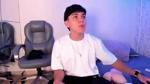 Snapshot of _taylorblack chatting on 02.21.26 _taylorblack online show from 02.21.26