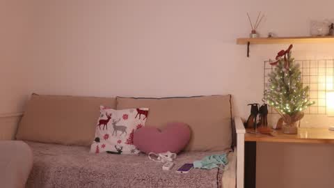 Annie online show from 12.07.24