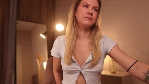 Annie online show from 02.17.25