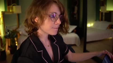 Evi online show from 02.28.25