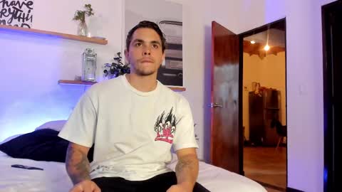 Snapshot of _thewalkers chatting on 03.09.25 _thewalkers online show from 03.09.25