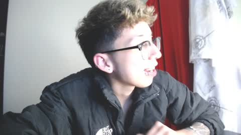 Snapshot of _thomas_hot_ chatting on 01.15.25 Thomas online show from 01.15.25