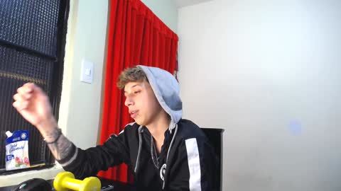 Snapshot of _thomas_hot_ chatting on 01.31.25 Thomas online show from 01.31.25