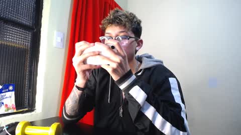 Snapshot of _thomas_hot_ chatting on 02.01.25 Thomas online show from 02.01.25