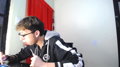 Snapshot of _thomas_hot_ chatting on 02.06.25 Thomas online show from 02.06.25