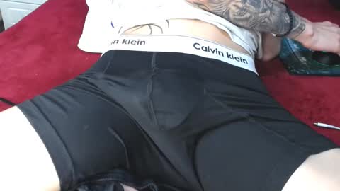 Snapshot of _thomas_hot_ chatting on 02.21.25 Thomas online show from 02.21.25