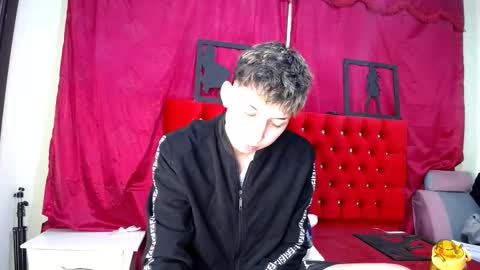 Snapshot of _thomas_hot_ chatting on 03.07.25 Thomas online show from 03.07.25