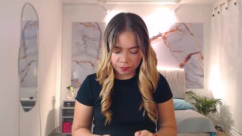 Snapshot of _tiffany1 chatting on 10.26.25 _tiffany1 online show from 10.26.25