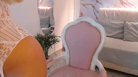 Snapshot of _tiffany1 chatting on 11.21.25 _tiffany1 online show from 11.21.25