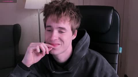 Snapshot of _tokyo_ghoul chatting on 12.13.24 _tokyo_ghoul online show from 12.13.24