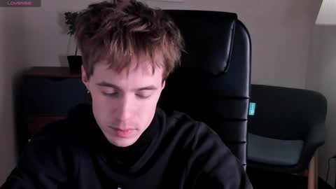 Snapshot of _tokyo_ghoul chatting on 01.03.25 _tokyo_ghoul online show from 01.03.25