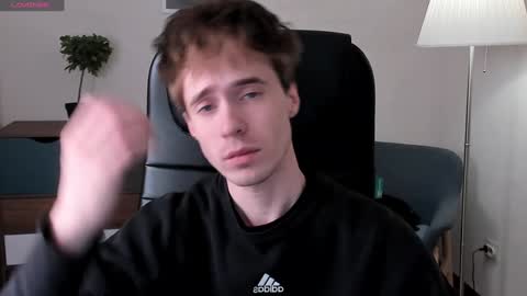 Snapshot of _tokyo_ghoul chatting on 01.16.25 _tokyo_ghoul online show from 01.16.25