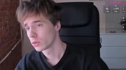 Snapshot of _tokyo_ghoul chatting on 02.14.25 _tokyo_ghoul online show from 02.14.25