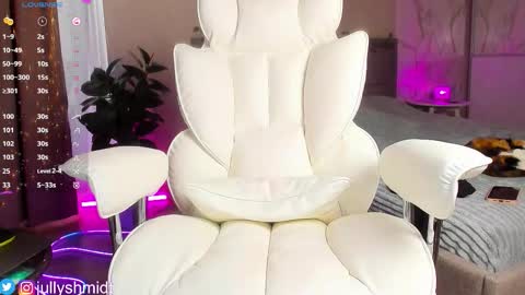 Snapshot of _top_skinny chatting on 03.02.26 Julia online show from 03.02.26