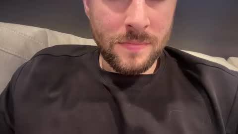 Snapshot of _ur_happy_meal chatting on 02.21.25 DJ online show from 02.21.25