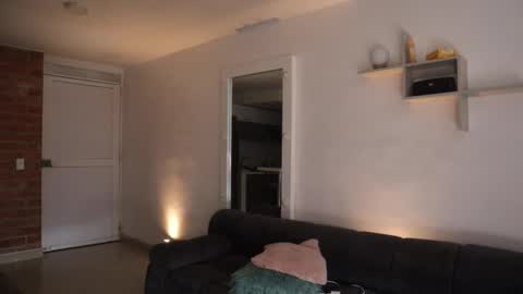 Snapshot of _vahos chatting on 09.29.25 Anastasia Vahos online show from 09.29.25