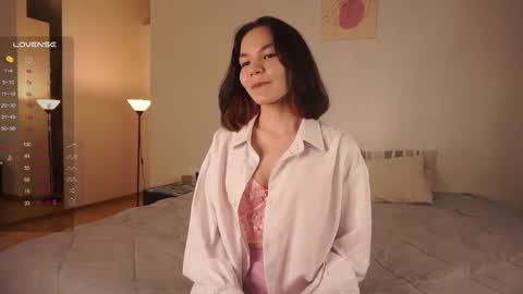 Viola online show from 02.23.25