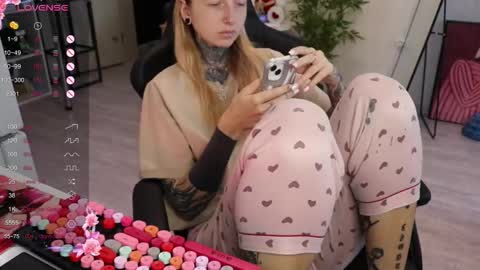 Alis online show from 09.25.25