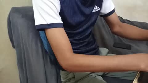 _vov_ online show from 12.18.24