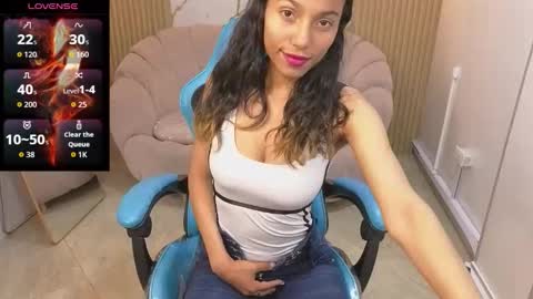 Snapshot of _wendy_b chatting on 11.25.25 wendy online show from 11.25.25