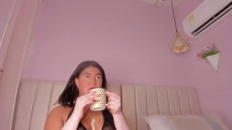 Snapshot of _wendy_x chatting on 05.12.26 _wendy_x online show from 05.12.26