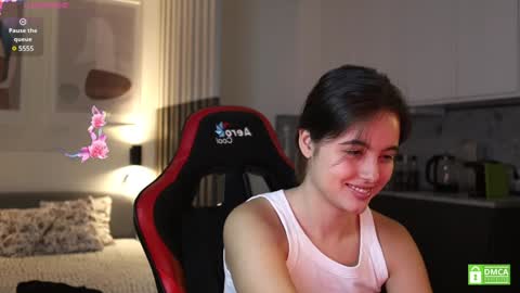 Snapshot of _whoareu_ chatting on 12.06.24 Kristina online show from 12.06.24