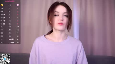 Anna online show from 09.17.25