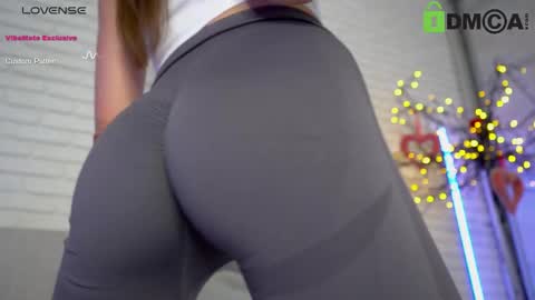 Lily online show from 02.12.25