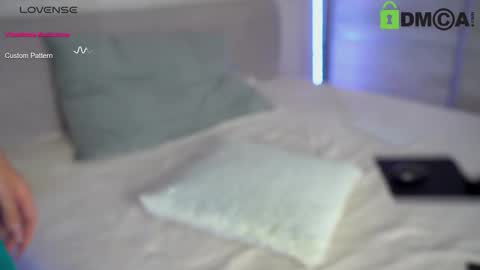 Lily online show from 02.22.25